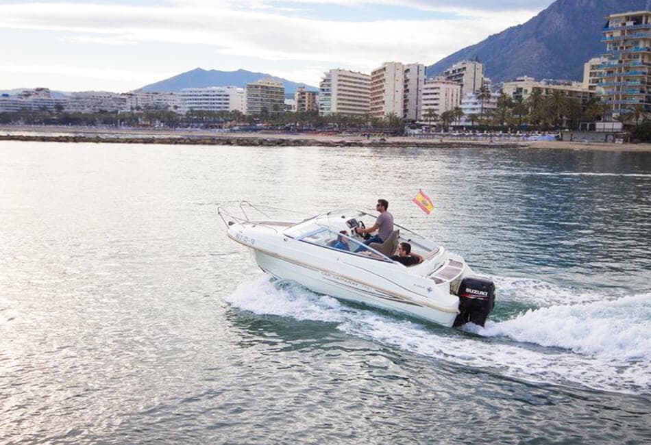 17.2 ft Jeanneau Cap Camarat 555 DC photo highlight 12