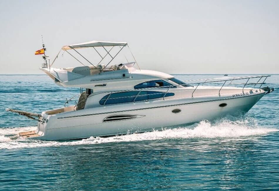 41 Ft Astondoa Motorboat photo highlight 1
