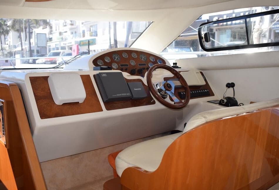 41 Ft Astondoa Motorboat photo highlight 5