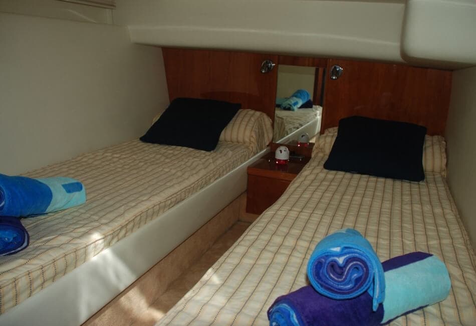 41 Ft Astondoa Motorboat photo highlight 3