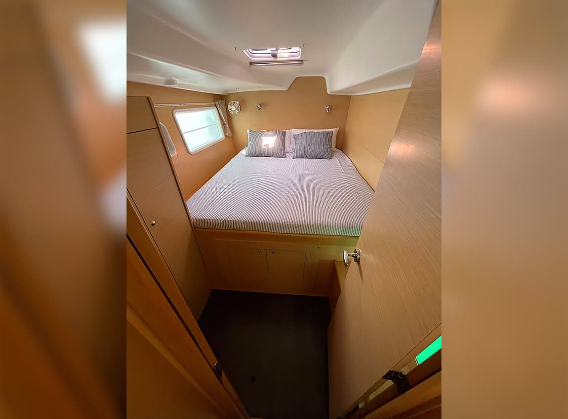 11.55m/ 38 Ft Majestic Lagoon 380 Catamaran photo highlight 3