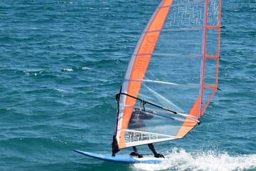 Dynamic Windsurfing Next Level session Costa del Sol in destination